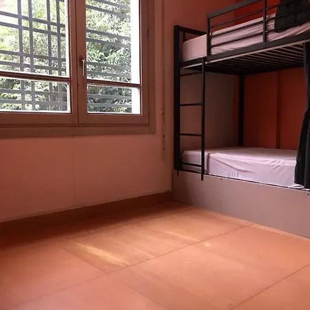 Urban Hostal Madrid