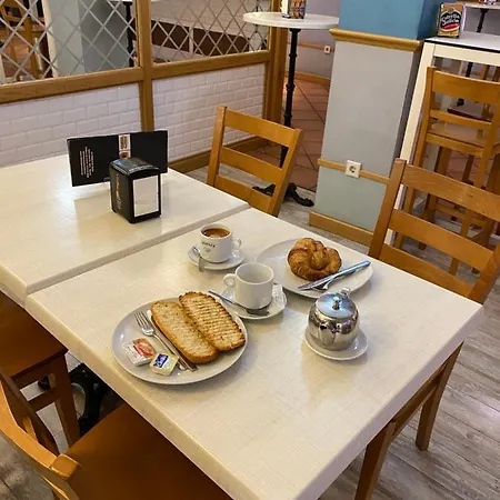 Hotel Anaco 3*