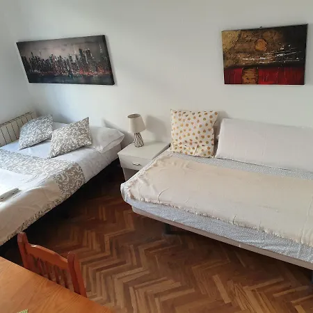Village Carnicer 3, 2a Cuatro Caminos Apartment *