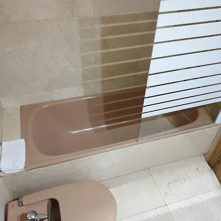 Village Carnicer 3, 2a Cuatro Caminos Apartment