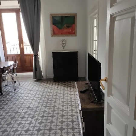 Nuevo Elegante Piso Vintage En Plena Plaza Mayor Apartment
