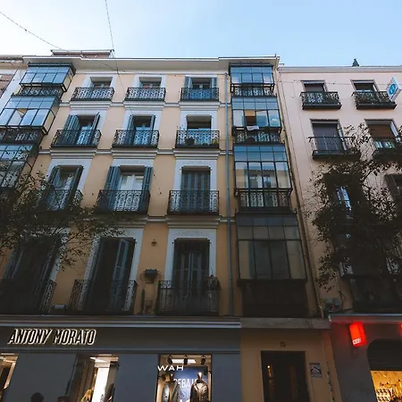 Apartment Gran Via V Calle Fuencarral 5br 5bh