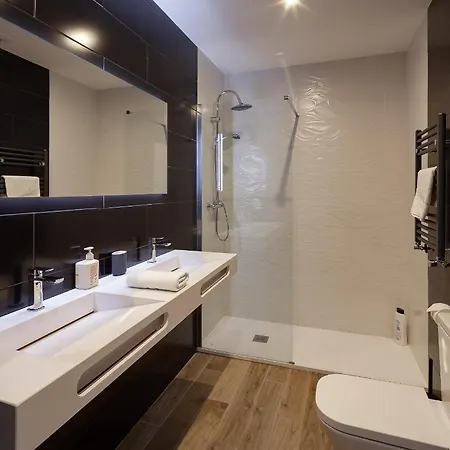 Apartment Gran Via V Calle Fuencarral 5br 5bh
