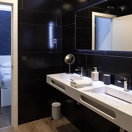 Gran Via V Calle Fuencarral 5br 5bh *