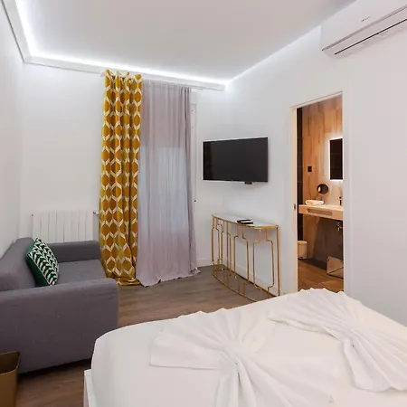 Gran Via V Calle Fuencarral 5br 5bh Madrid