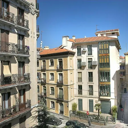 Club Palacio Real I Apartment