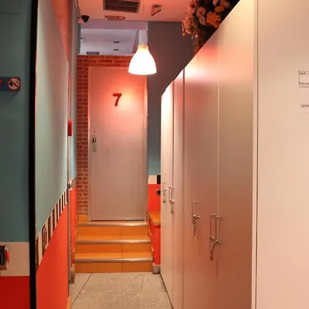 Urban Hostal Madrid