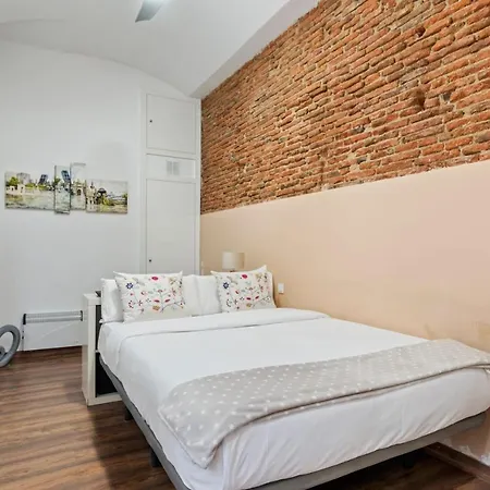 Apartment Contemporary Flat With 1-bedroom In Madrid