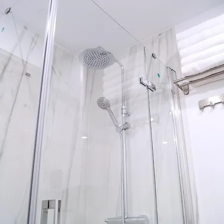 Moncloa Apartment *