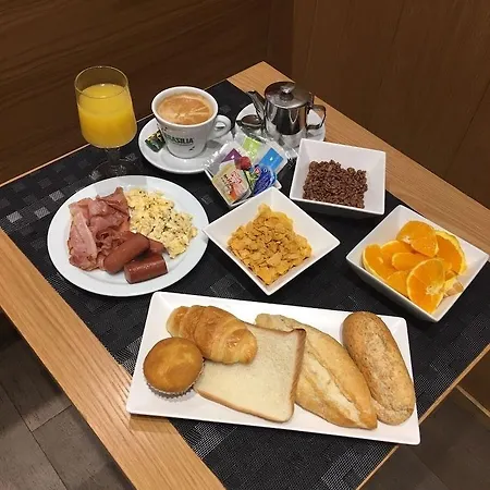 オスタル アバディア ゲストハウス