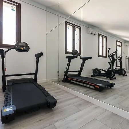 Club Covarrubias Apartment Madrid
