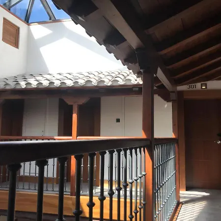 Del Leon De Oro Boutique 4*