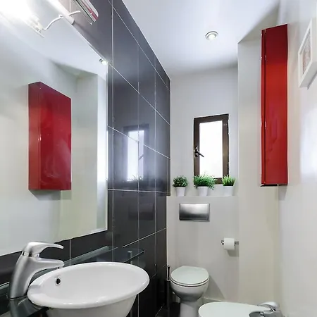 Charming Gran Via Apartment *