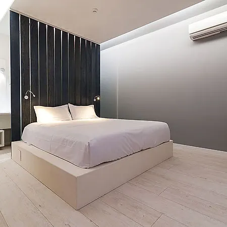 Nuria Hotel 2*