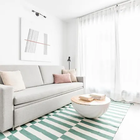 Apartment Cool By Olala Homes *