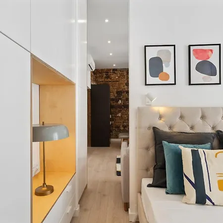 Modern 1 Bedroom Near Lavapies Apartment Madrid