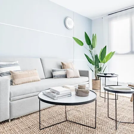 Cool By Olala Homes Apartment