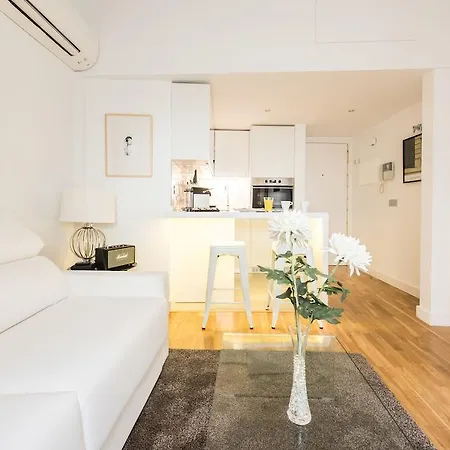 Latina - Madflats Collection Hotel 3*