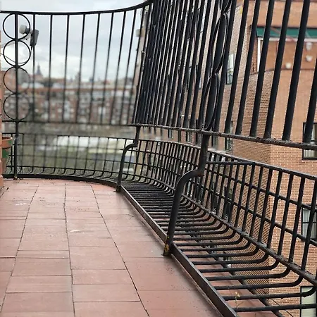 Apartamento Saavedra Fajardo - Rio
