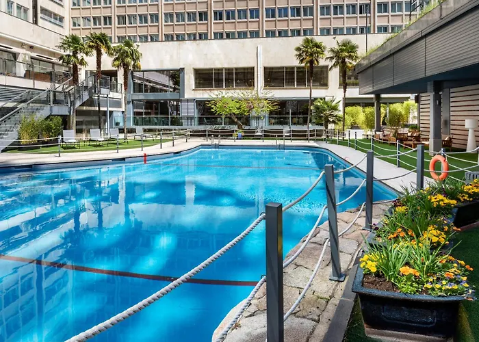 Hotel Meliá Castilla Madrid foto
