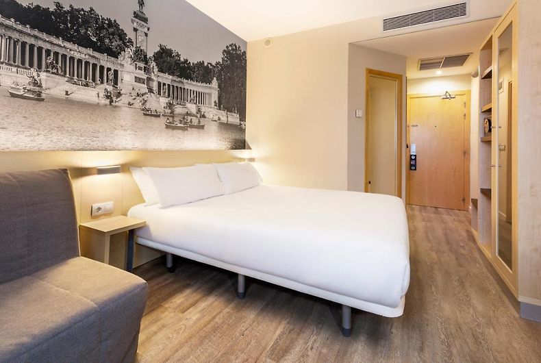 B B Hotel Madrid Aeropuerto T1 T2 T3