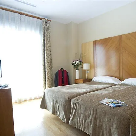 Limehome Calle De Don Ramon De La Cruz 2*