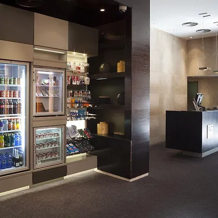 Hotel Ac Los Vascos By Marriott