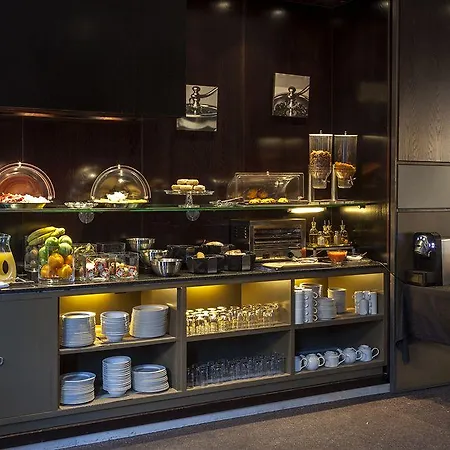 Ac Los Vascos By Marriott Madrid