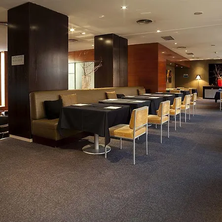 Ac Los Vascos By Marriott Hotel