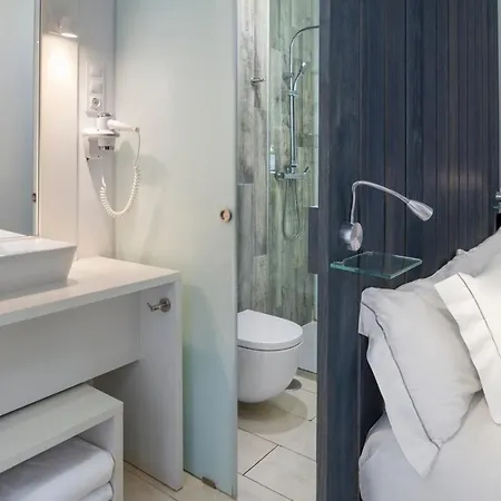 Centro Fuencarral 52 Hotell 3*