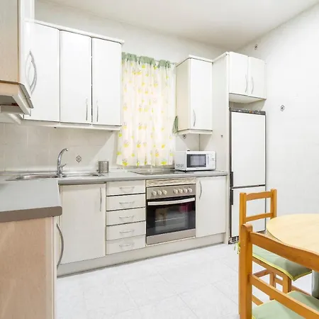Independent Close To Ifema Y Aeropuertob Apartment Madrid