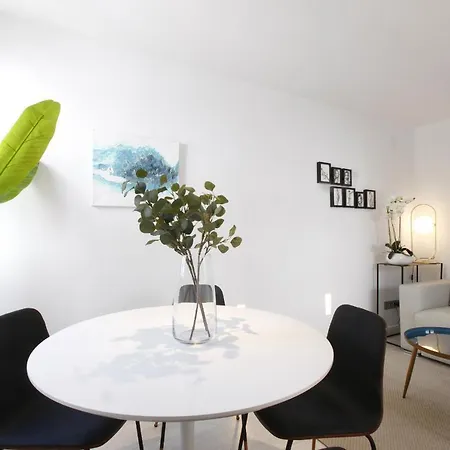 Sofia Apartment *