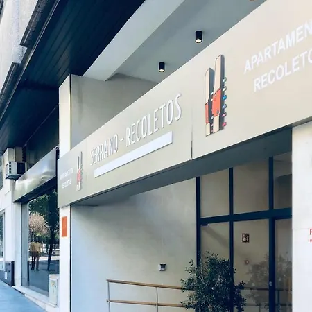 Aparthotel Recoletos Estudio En La Mejor Zona De Madrid