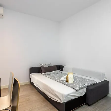 Apartment Alma *