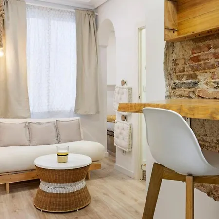 Designer 1 Bedroom In Chamberi Apartment