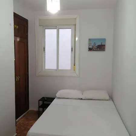 Hostal Velarde Madrid Apartahotel Madrid