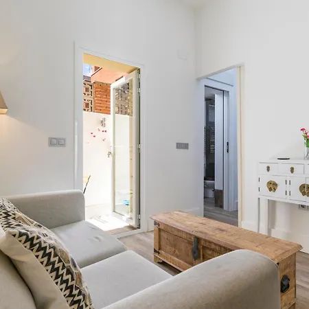Homeabout Diego De León Ii Apartamento