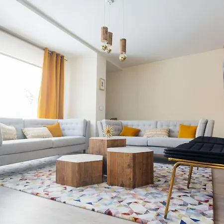 Apartment Homeabout Premium Royal Palace Penthouse