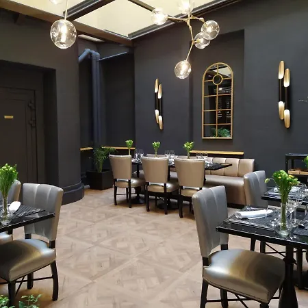 Vincci The Mint Hotel 4*