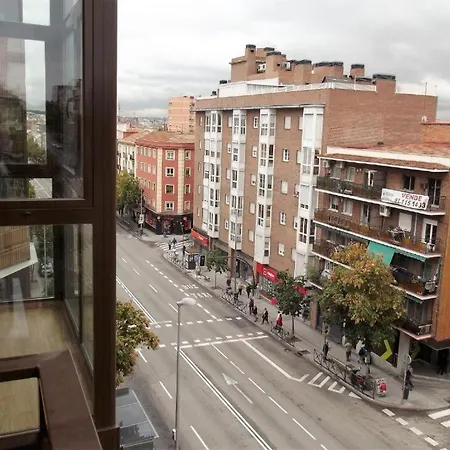 Urgel Apartment *