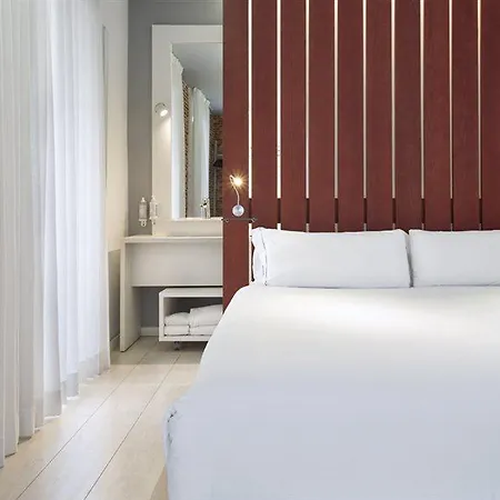 Centro Fuencarral 52 Hotell 3*