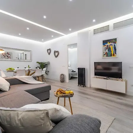 Modern Boutique In The Heart Of Madrid