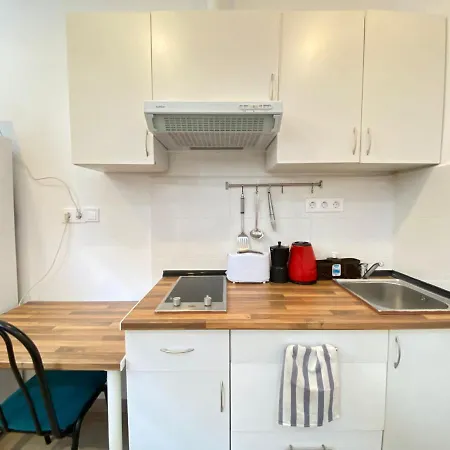 Homestay Herminiopuertas * Madrid