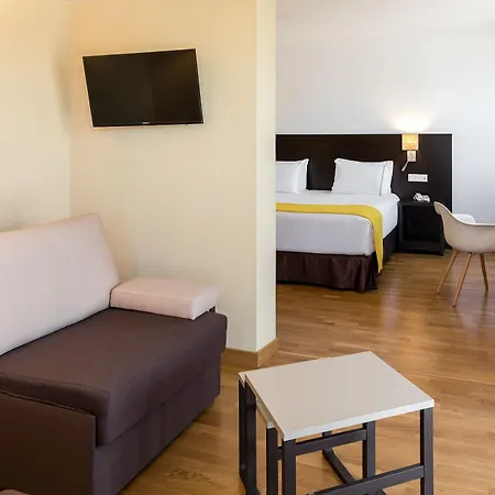 Rafaelhoteles Atocha 4*