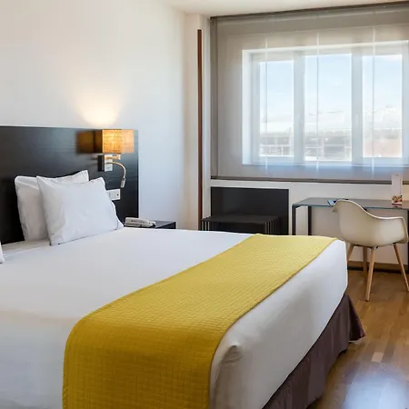 Hotel Rafaelhoteles Atocha 4*