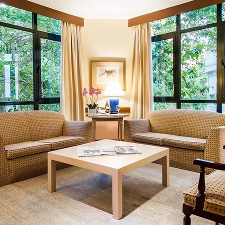 Aparthotel Espahotel Plaza Basilica 3*