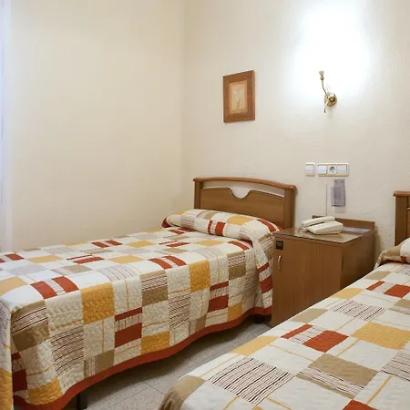 Maria Luisa Otel 2*