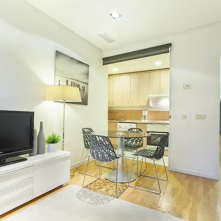 Mit House Puerta Del Sol Iii En Madrid