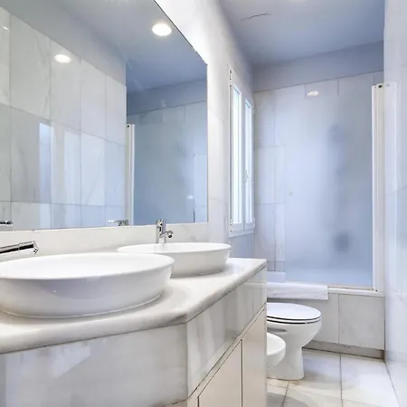 Mit House Galileo Ii En Appartement Madrid