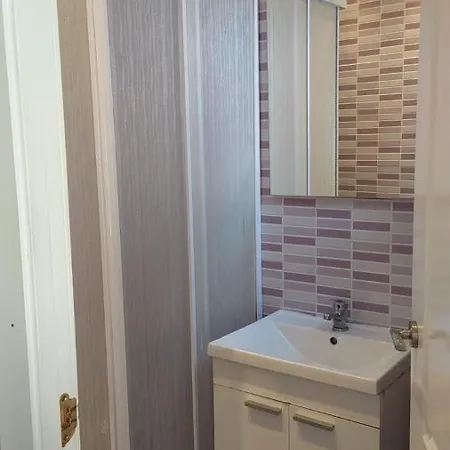 Apartamento En C. Maria Luisa 2 Dormitorios *